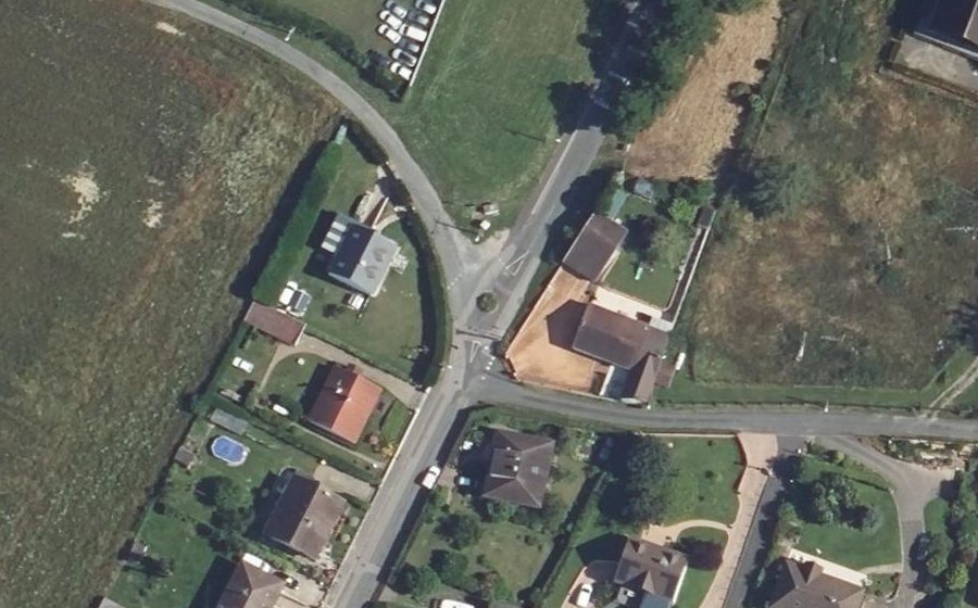 Vue aérienne du Rond-point anonyme n°1312228158