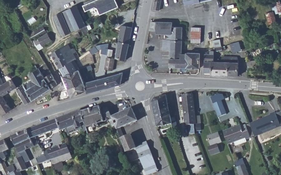 Vue aérienne du Rond-point anonyme n°1312564436