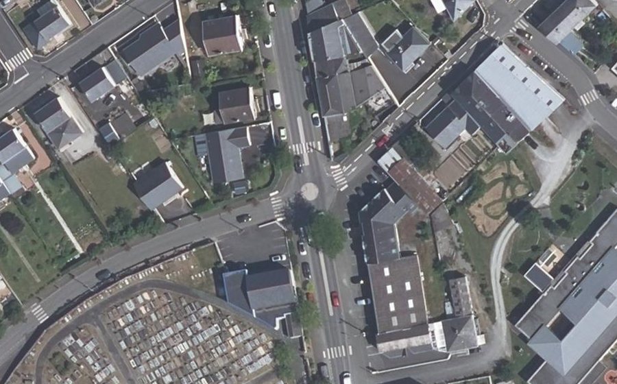 Vue aérienne du Rond-point anonyme n°1315022296