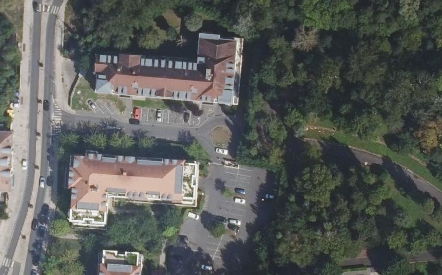 Vue aérienne du Rond-point anonyme n°1317420275