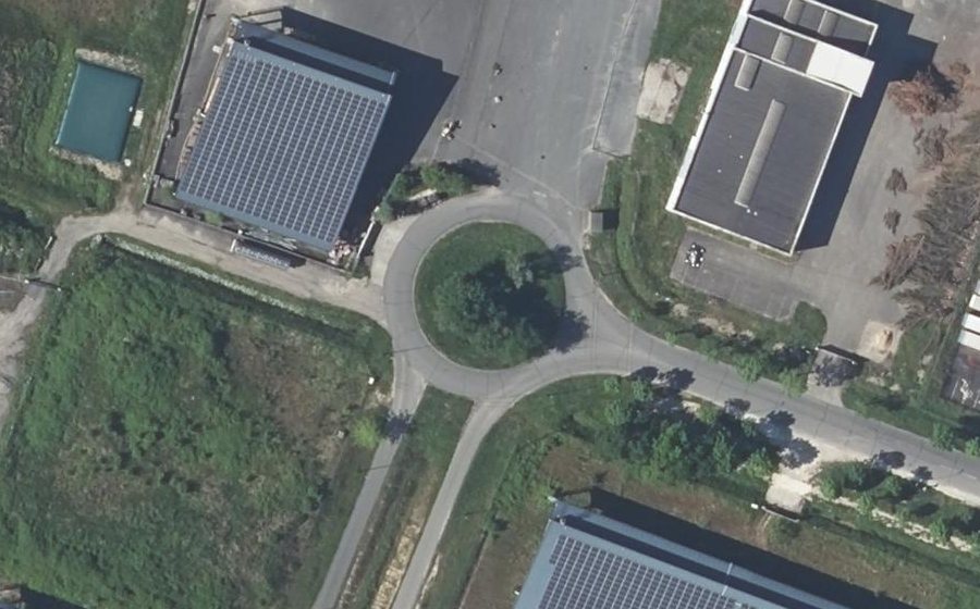 Vue aérienne du Rond-point anonyme n°131912005
