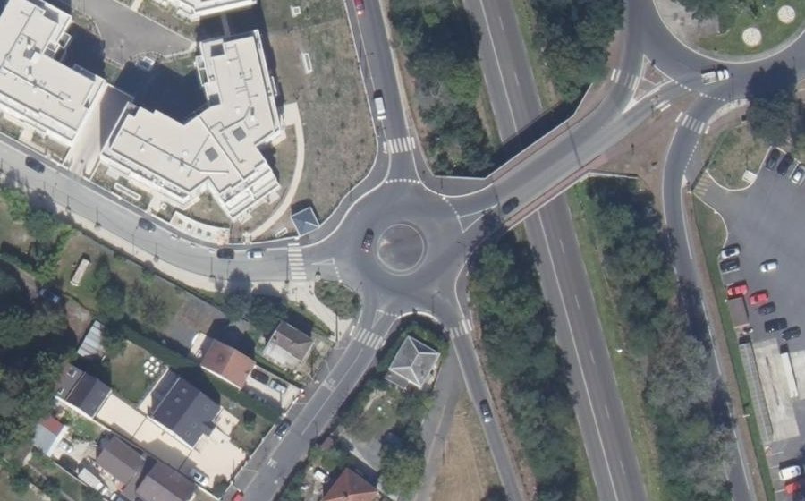 Vue aérienne du Rond point Marie Claire Beaudeau