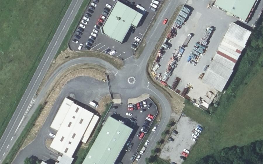 Vue aérienne du Rond-point anonyme n°1321682788