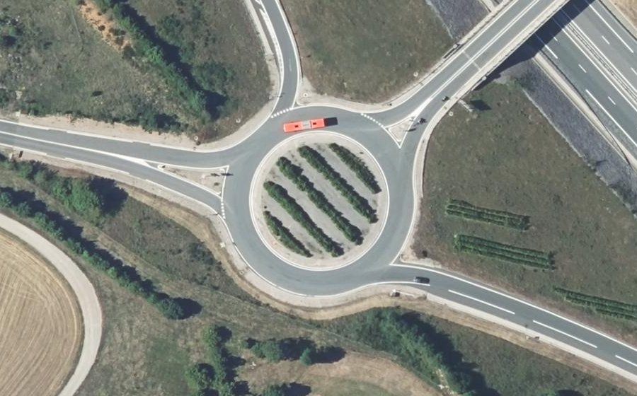 Vue aérienne du Rond-point anonyme n°13221674