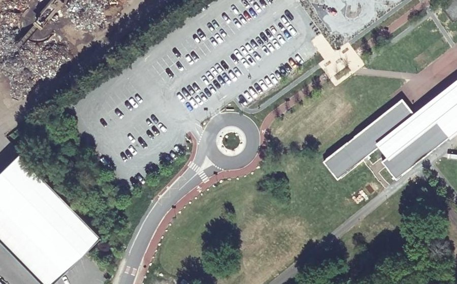 Vue aérienne du Rond-point anonyme n°1322735994