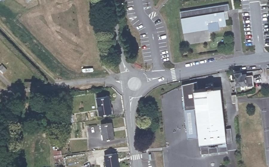 Vue aérienne du Rond-point anonyme n°1323093877