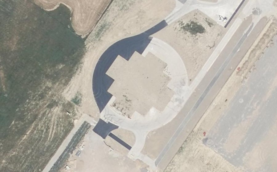 Vue aérienne du Rond-point anonyme n°1328282267