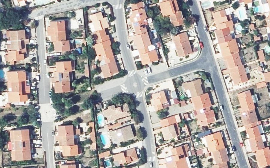 Vue aérienne du Rond-point anonyme n°1330840293