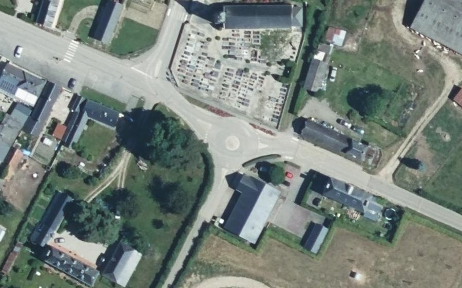 Vue aérienne du Rond-point anonyme n°1332654321