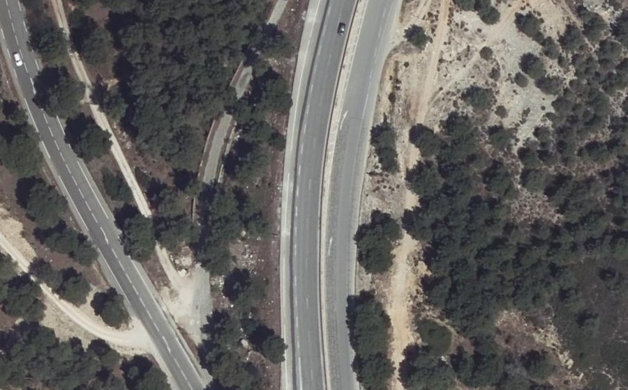 Vue aérienne du Rond-point anonyme n°1333184883
