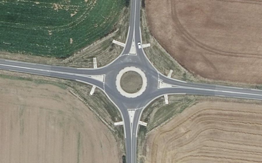 Vue aérienne du Rond-point anonyme n°1340467799