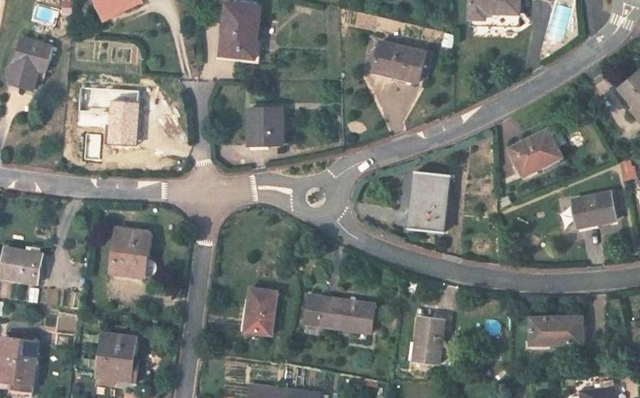 Vue aérienne du Rond-point anonyme n°1340843872