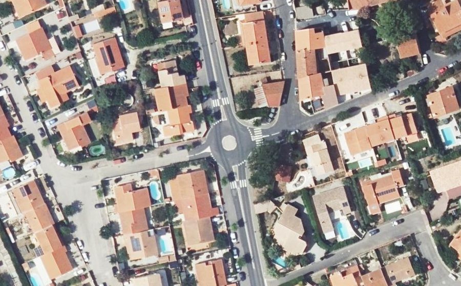 Vue aérienne du Rond-point anonyme n°1340986362