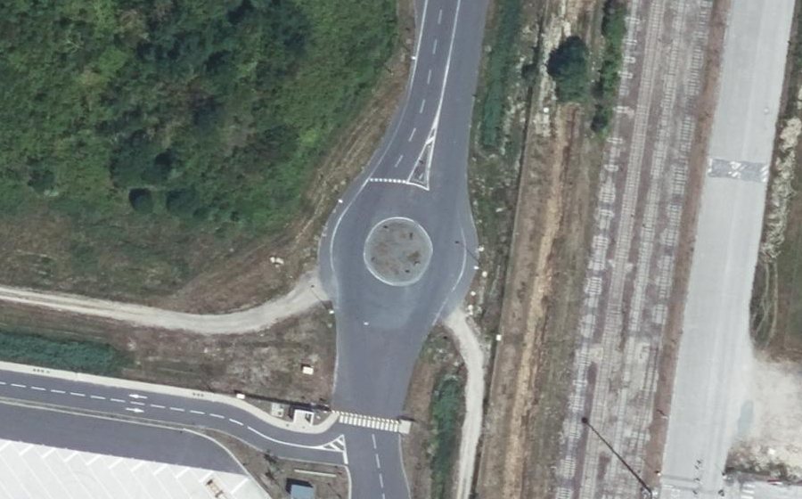 Vue aérienne du Rond-point anonyme n°1341620025