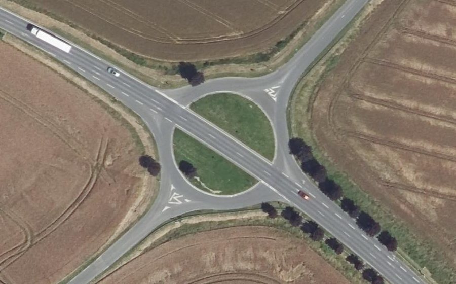 Vue aérienne du Rond-point anonyme n°1342482303