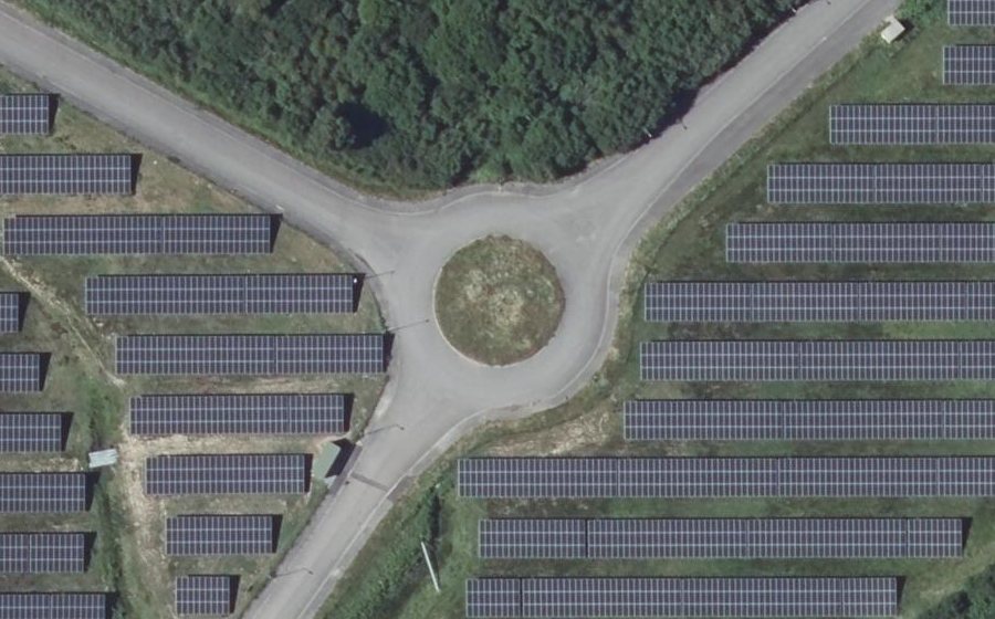 Vue aérienne du Rond-point anonyme n°134279059