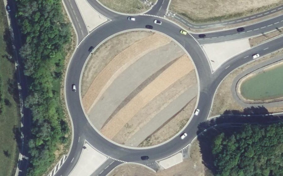 Vue aérienne du Rond-point anonyme n°1343007438