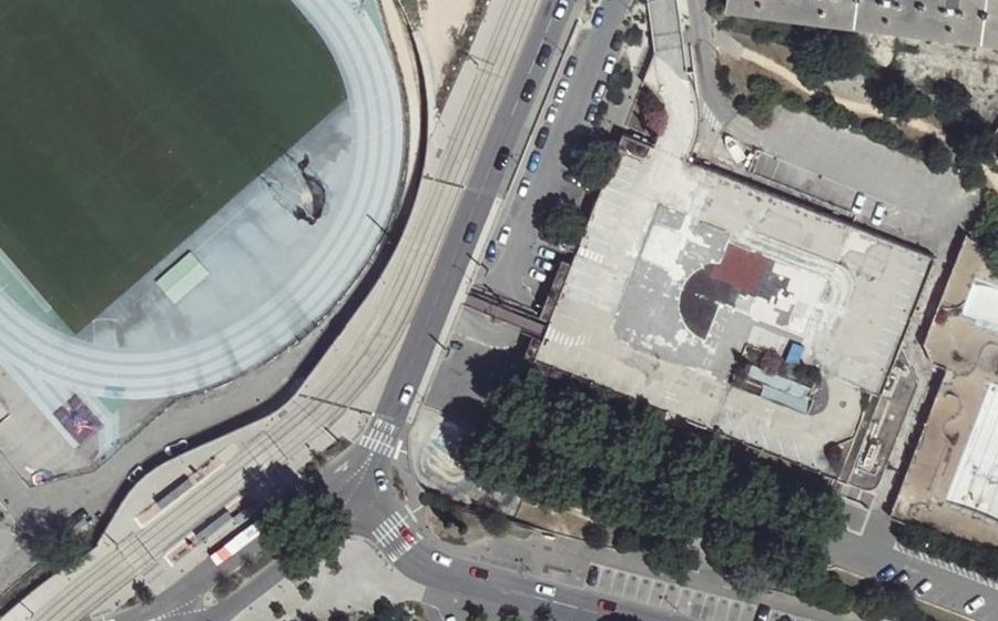 Vue aérienne du Rond-point anonyme n°1346412552