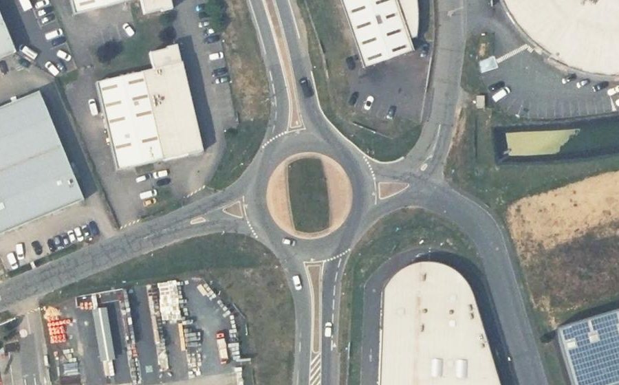 Vue aérienne du Rond-point anonyme n°1347410064