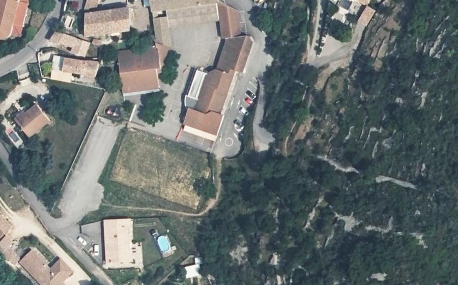 Vue aérienne du Rond-point anonyme n°1362684870