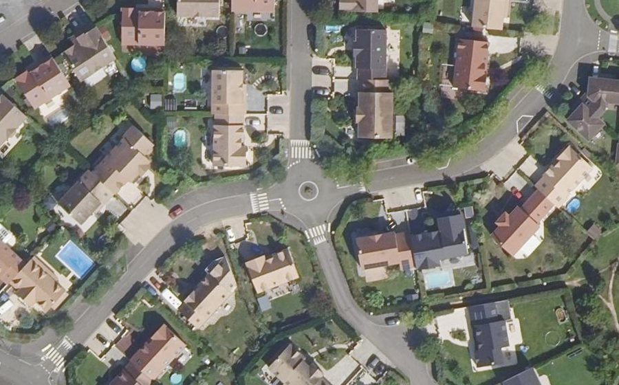 Vue aérienne du Rond-point anonyme n°1362962641
