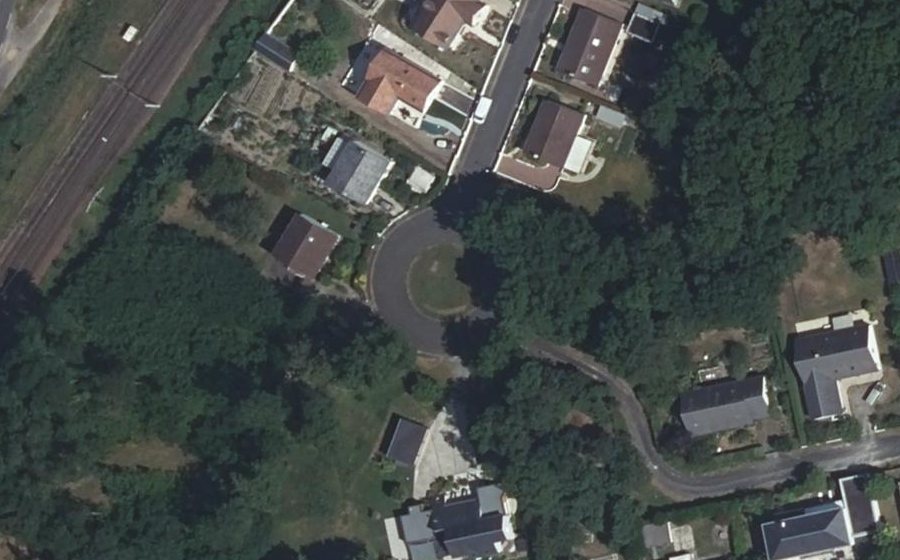 Vue aérienne du Rond-point anonyme n°1363031870