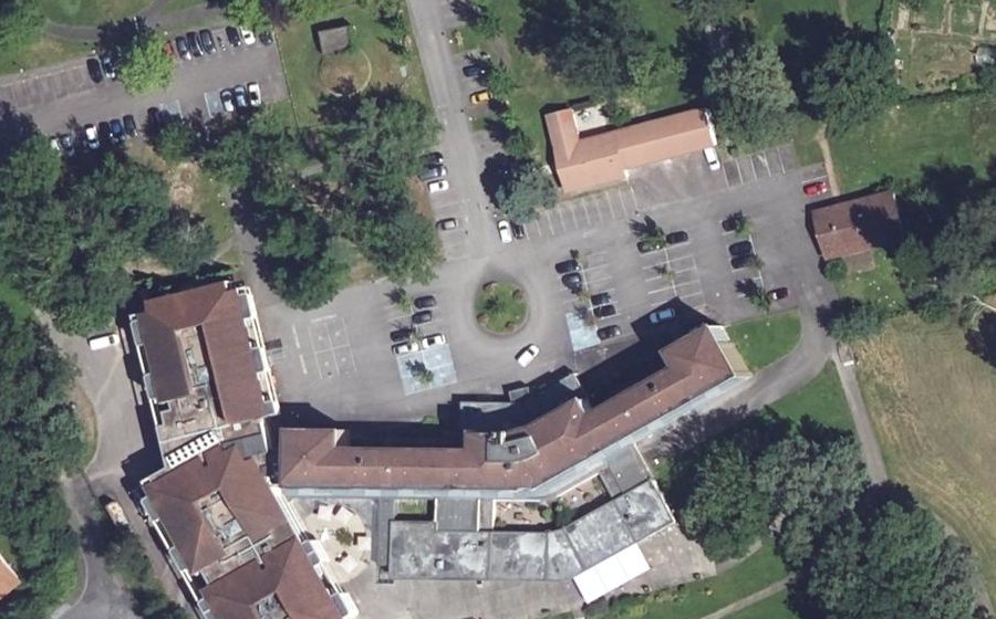 Vue aérienne du Rond-point anonyme n°1365739431