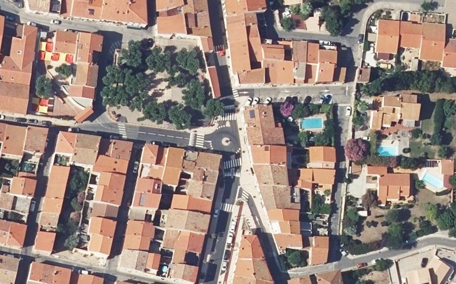 Vue aérienne du Rond-point anonyme n°1368081879