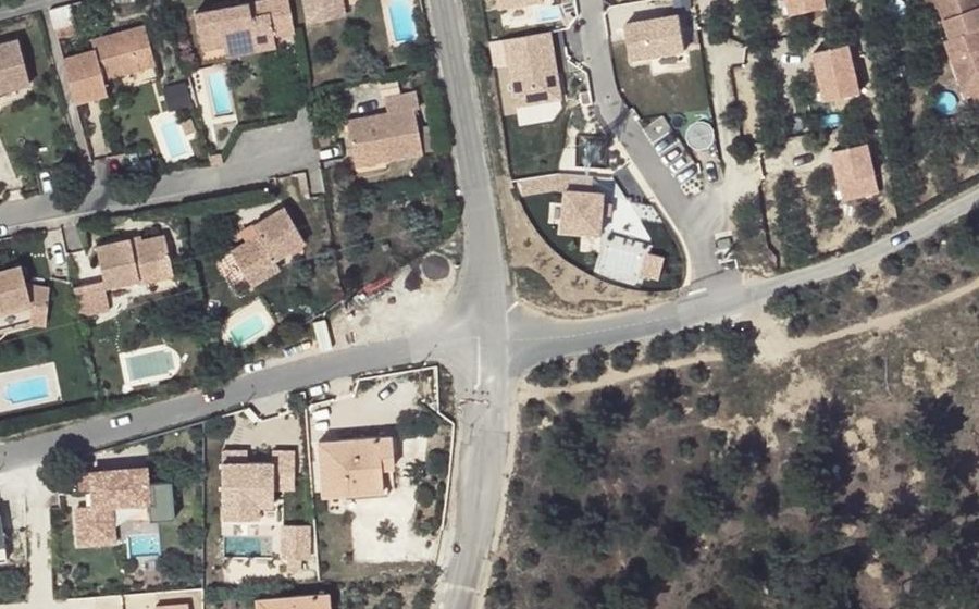 Vue aérienne du Rond-point anonyme n°1369396651