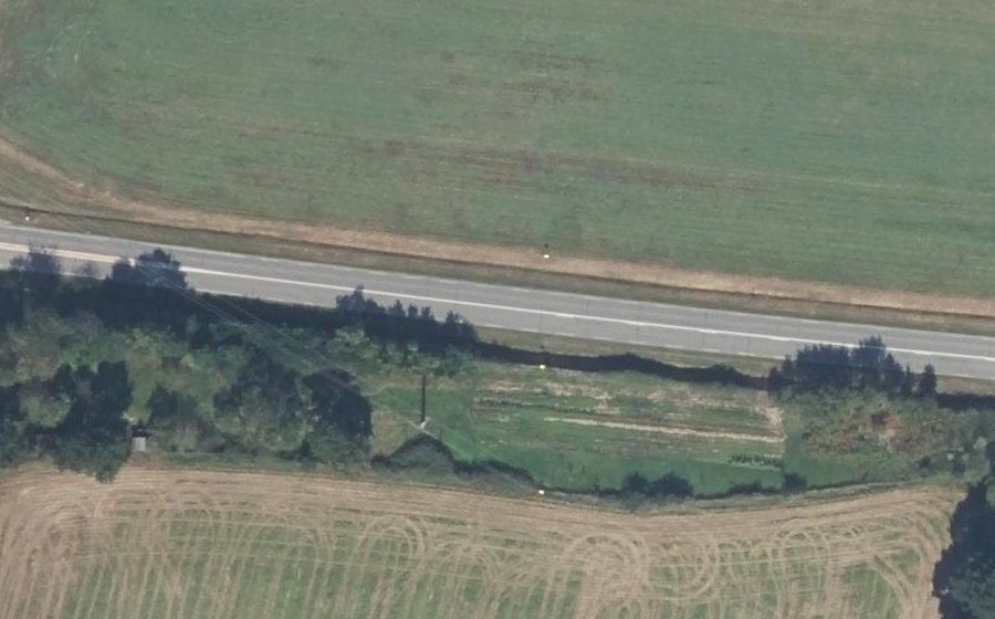 Vue aérienne du Rond-point anonyme n°1376064086