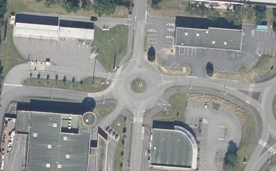 Vue aérienne du Rond-Point du Bagad Kadoudal