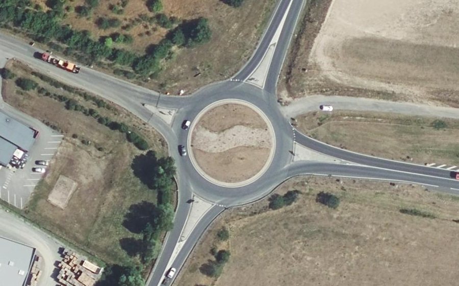 Vue aérienne du Rond-point anonyme n°13867350
