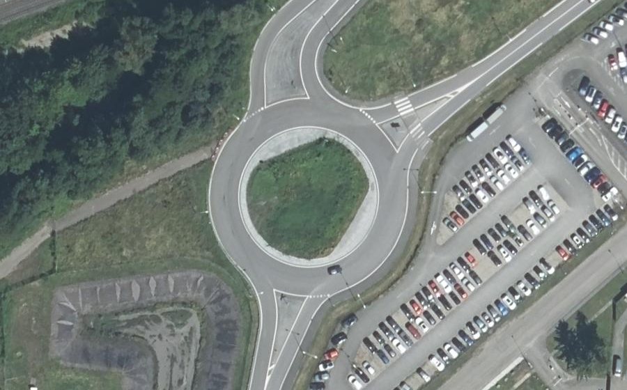 Vue aérienne du Rond-point anonyme n°13870151