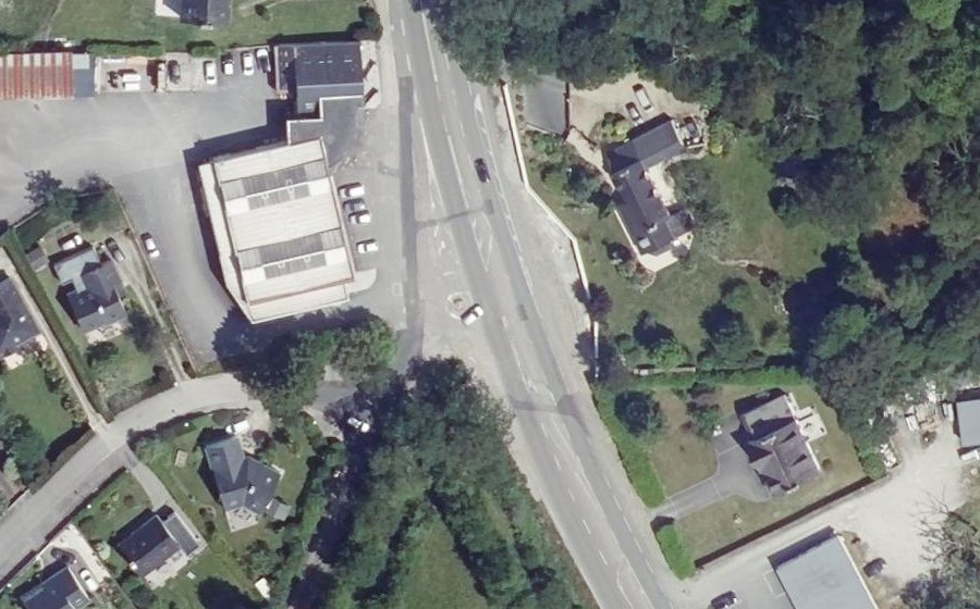 Vue aérienne du Rond-point anonyme n°1390232886