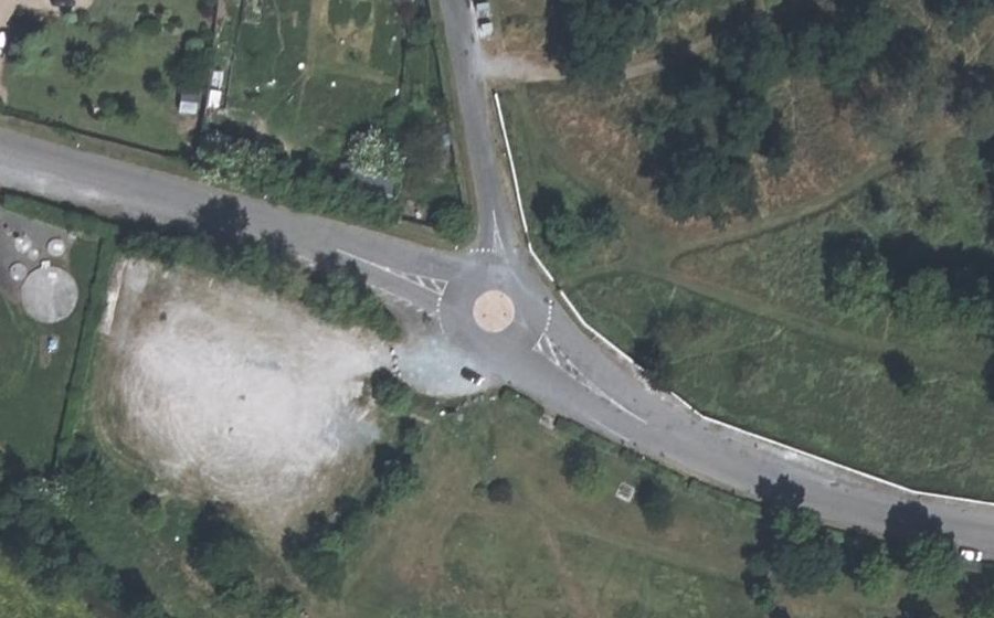 Vue aérienne du Rond-point anonyme n°1394476748