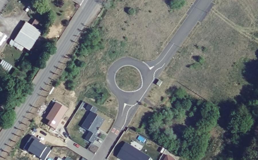 Vue aérienne du Rond-point anonyme n°1395291056