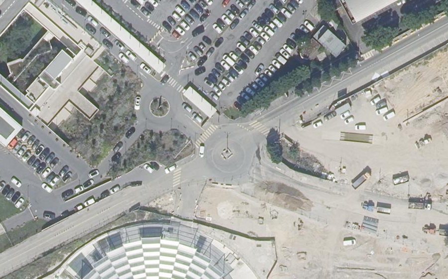 Vue aérienne du Rond-point anonyme n°1396014917