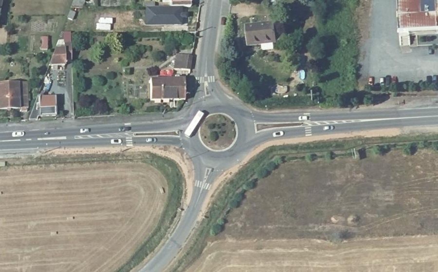 Vue aérienne du Rond-Point des Républicains Espagnols Résistant