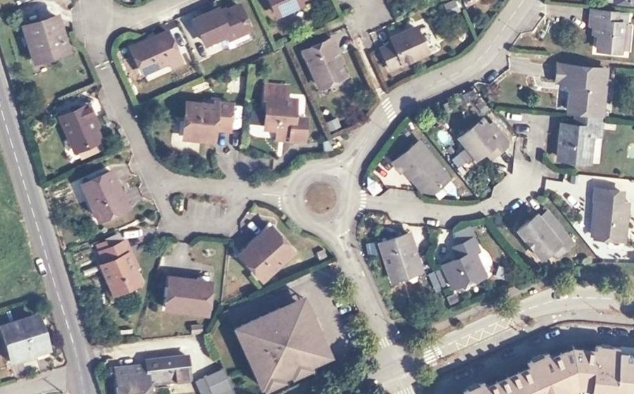 Vue aérienne du Rond-point anonyme n°139940009