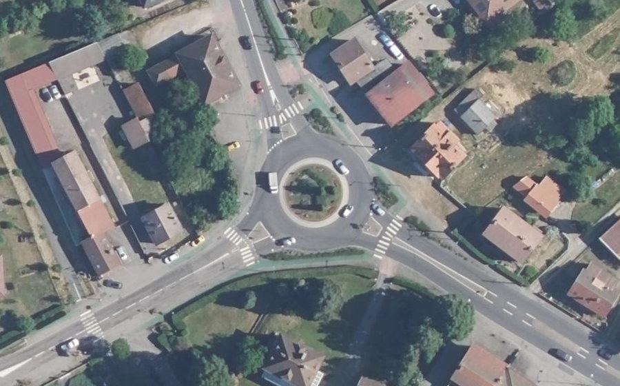 Vue aérienne du Rond-point anonyme n°14016065