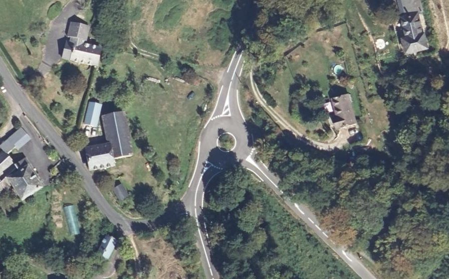 Vue aérienne du Rond-point anonyme n°140226614