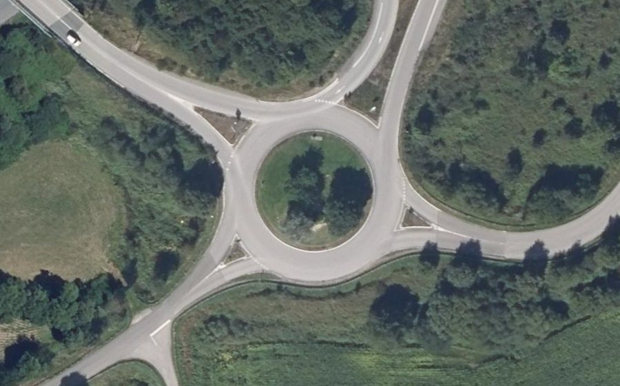 Vue aérienne du Rond-point anonyme n°14024508