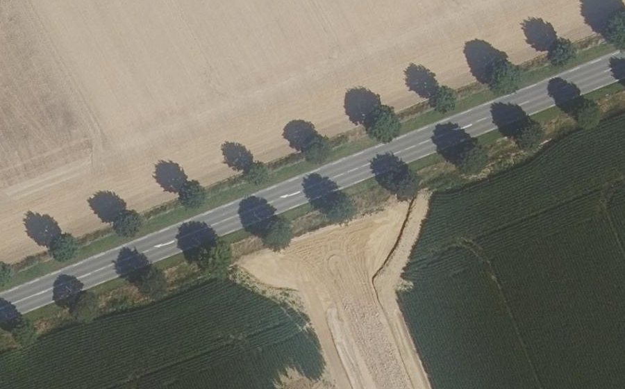 Vue aérienne du Rond-point anonyme n°1410050864