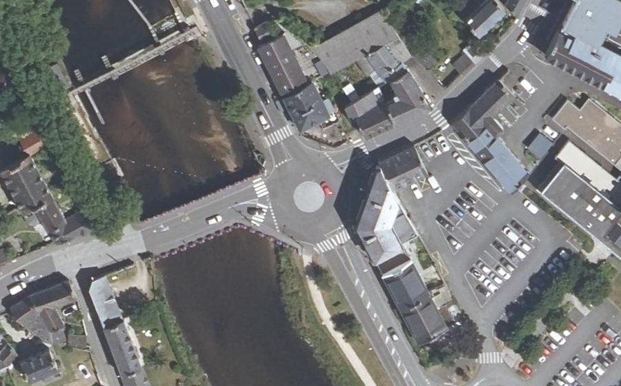 Vue aérienne du Rond-point anonyme n°1411278383