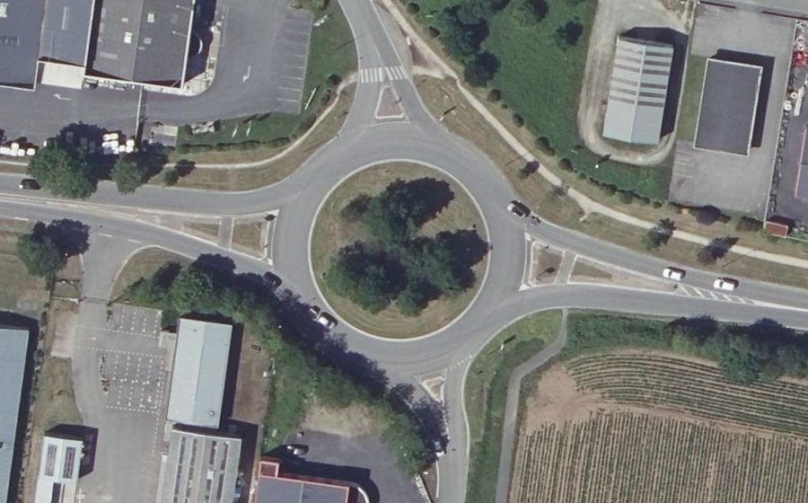 Vue aérienne du Rond-point anonyme n°141205040