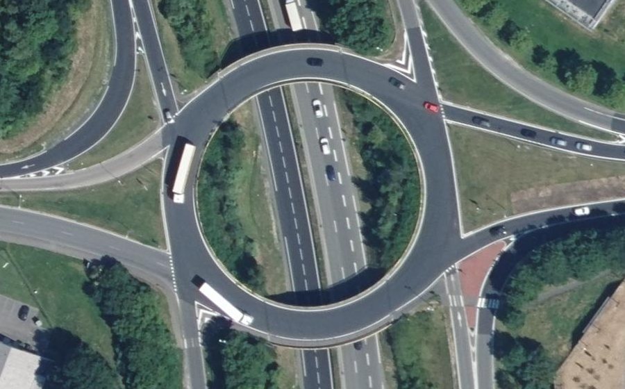 Vue aérienne du Rond-point anonyme n°141217100