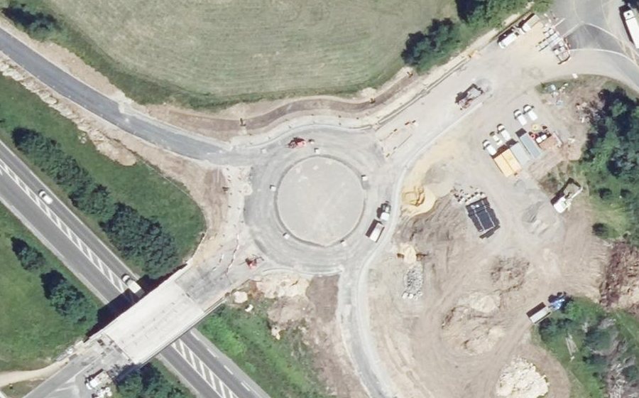 Vue aérienne du Rond-point anonyme n°1412277254
