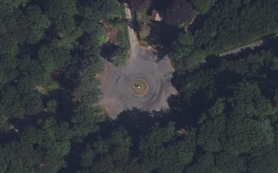 Vue aérienne du Place de l'Étoile du Perche