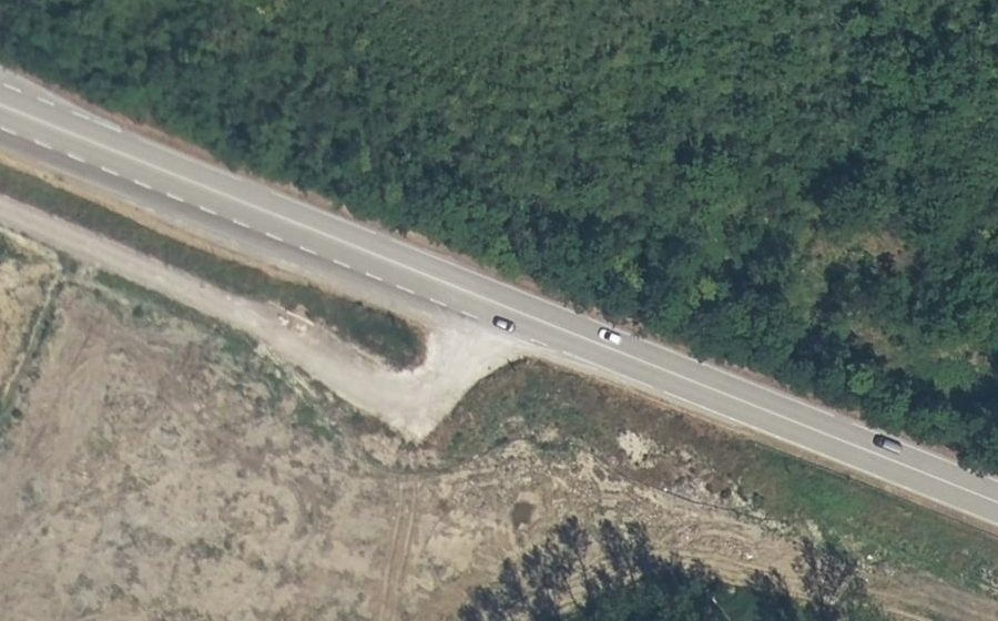 Vue aérienne du Rond-point anonyme n°1413836074