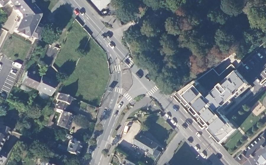 Vue aérienne du Rond-point anonyme n°1415170427